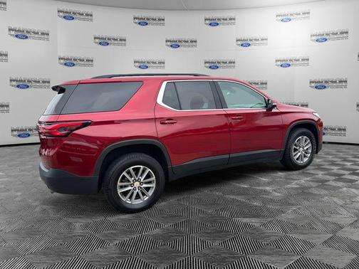 Radiant Red Tintcoat 2023 Chevrolet Traverse LT