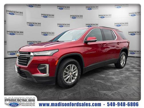 Radiant Red Tintcoat 2023 Chevrolet Traverse LT