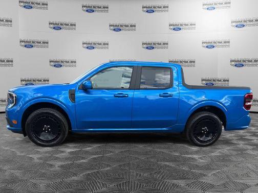 Velocity Blue 2025 Ford Maverick Lobo Standard
