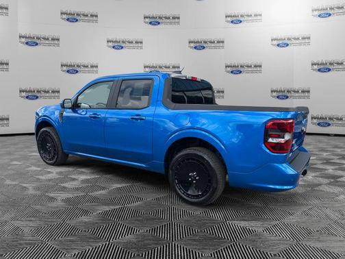 Velocity Blue 2025 Ford Maverick Lobo Standard