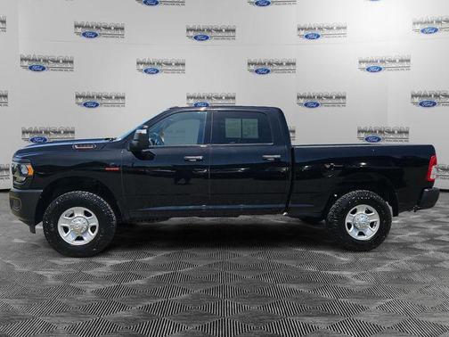 Diamond Black Crystal Pearlcoat 2024 RAM 2500 Tradesman