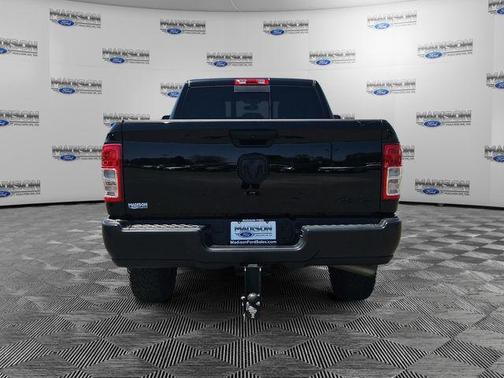 Diamond Black Crystal Pearlcoat 2024 RAM 2500 Tradesman