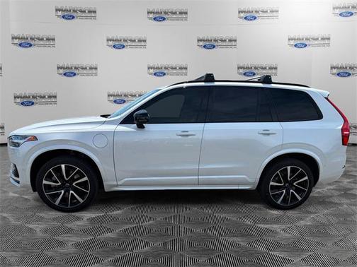 2023 Volvo XC90 Recharge Plug-In Hybrid T8 Plus Dark Theme 7 Passenger