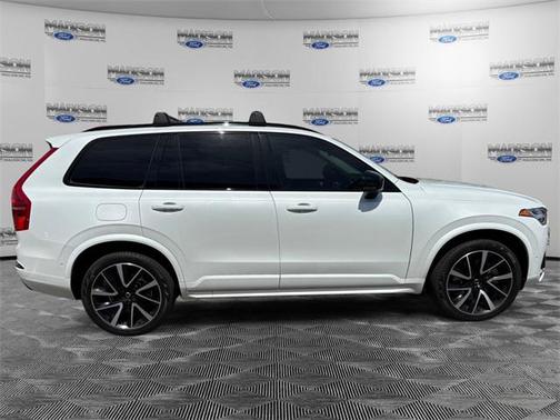 2023 Volvo XC90 Recharge Plug-In Hybrid T8 Plus Dark Theme 7 Passenger