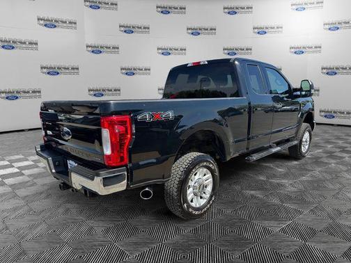 Shadow Black 2018 Ford F-250 XLT