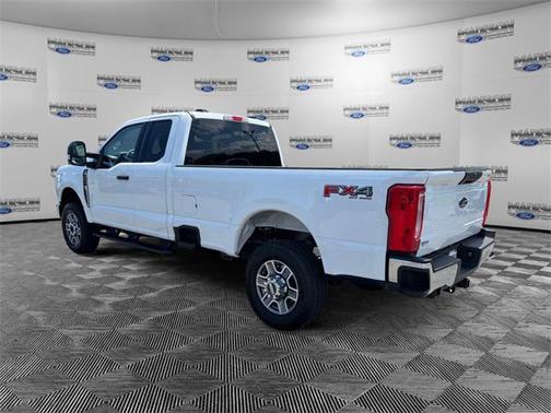 2025 Ford F-350 XLT