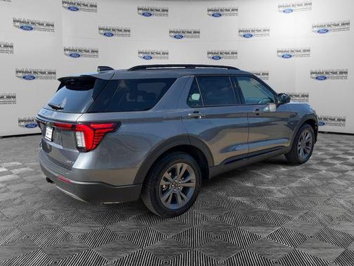 Carbonized Gray Metallic 2026 Ford Explorer Active