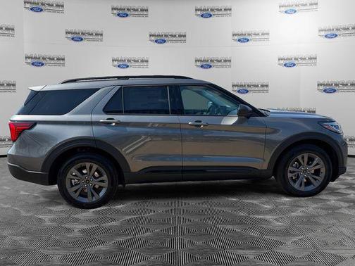 Carbonized Gray Metallic 2026 Ford Explorer Active