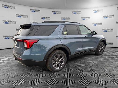 Vapor Blue Metallic 2026 Ford Explorer Active