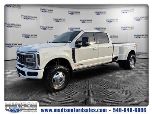 Star White Metallic Tri-Coat 2025 Ford F-350 Platinum Truck
