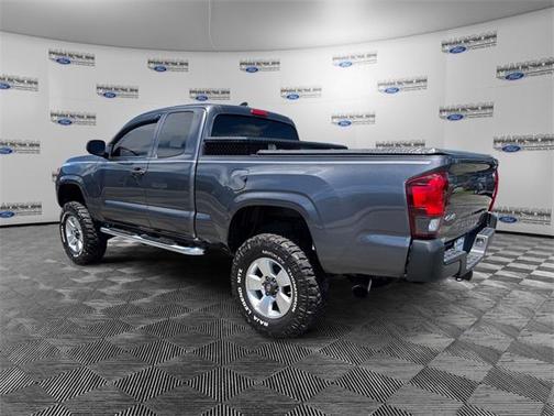 2019 Toyota Tacoma SR
