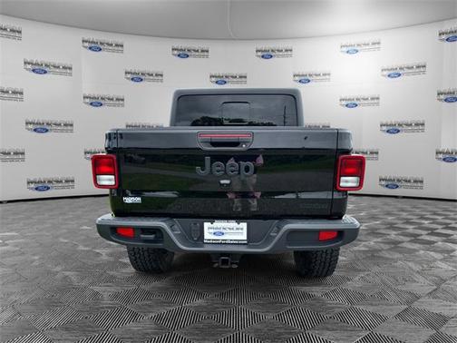 2021 Jeep Gladiator Sport S