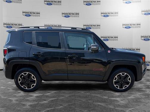 2017 Jeep Renegade Trailhawk