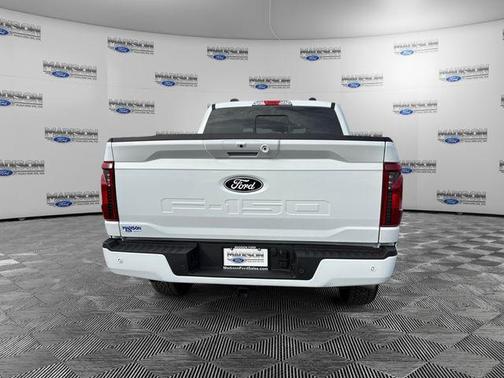 Oxford White 2025 Ford F-150 XLT