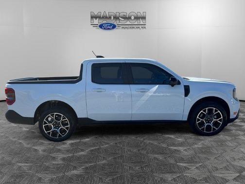 Oxford White 2026 Ford Maverick Lariat
