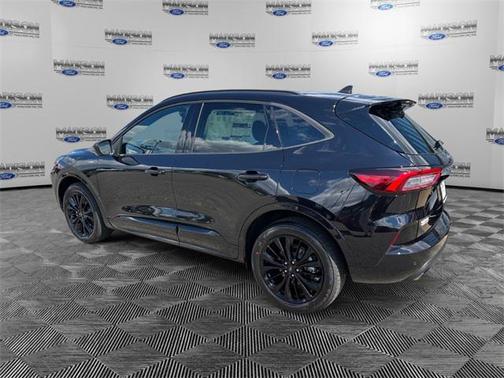 2025 Ford Escape ST-Line Elite