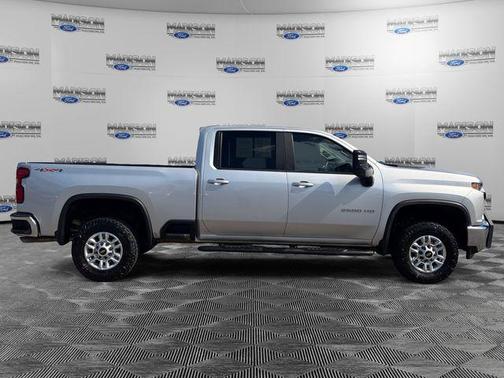 Silver Ice Metallic 2022 Chevrolet Silverado 2500 LT