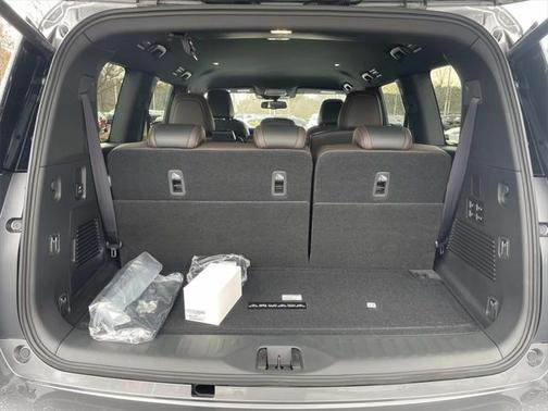 2025 Nissan Armada SL 2WD