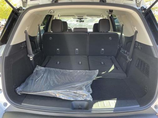 2025 Nissan Pathfinder S FWD
