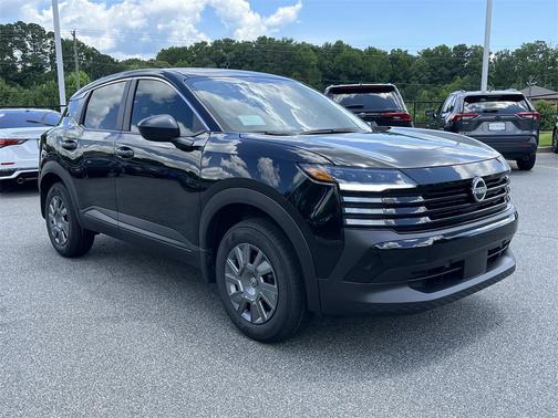 2025 Nissan Kicks S