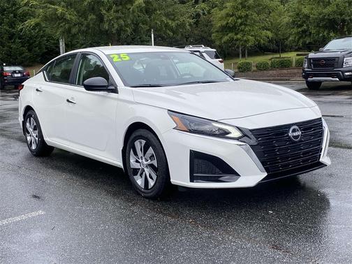 2025 Nissan Altima S FWD