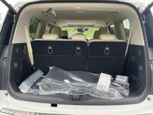 2025 Nissan Armada Platinum 4WD