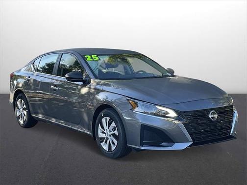 2025 Nissan Altima S FWD