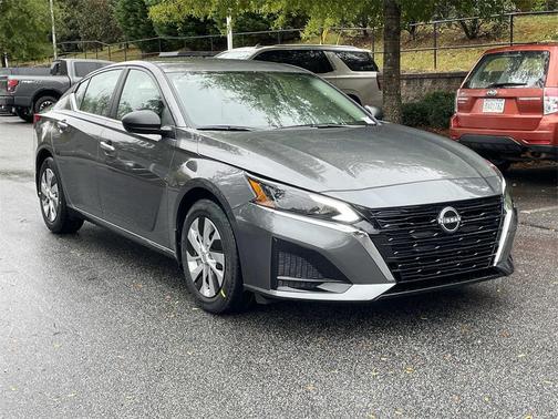 2025 Nissan Altima S FWD