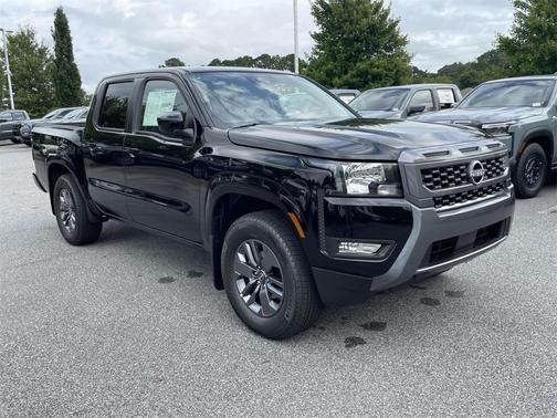 2025 Nissan Frontier SV