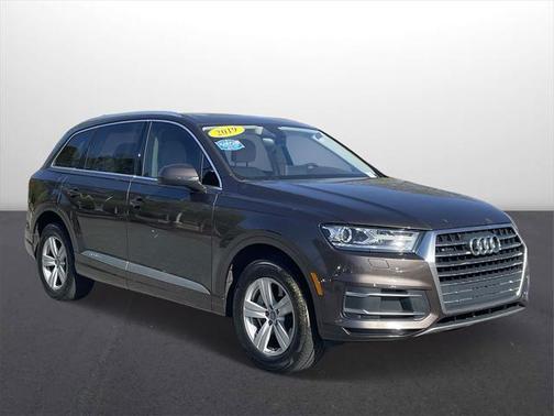 2019 Audi Q7 45 Premium