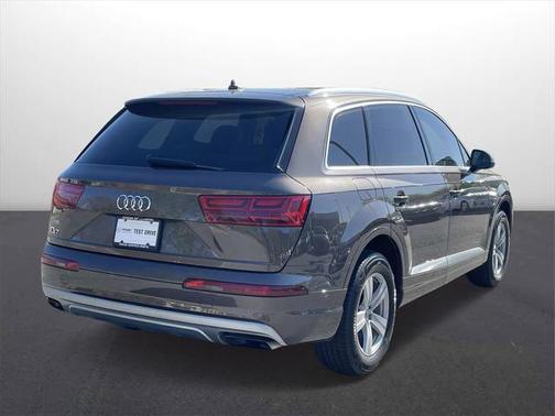 2019 Audi Q7 45 Premium