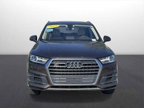 2019 Audi Q7 45 Premium