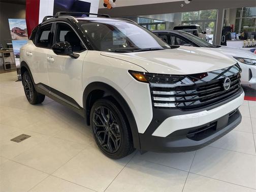 2026 Nissan Kicks SR