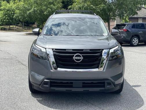 2025 Nissan Pathfinder SV FWD