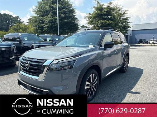 2025 Nissan Pathfinder Platinum FWD