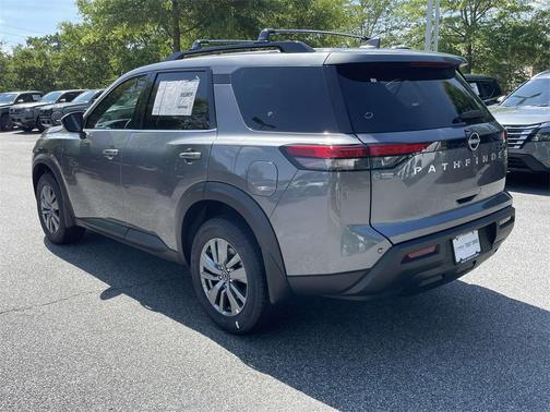 2025 Nissan Pathfinder SV FWD