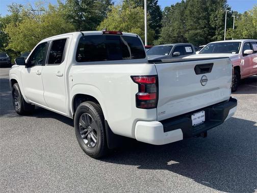 2025 Nissan Frontier SV