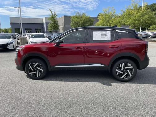 2025 Nissan Kicks SV
