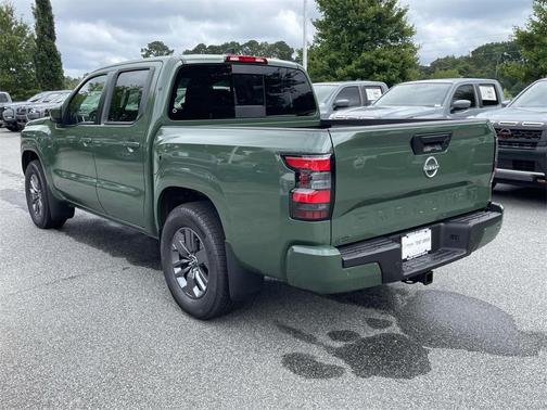 2025 Nissan Frontier SV
