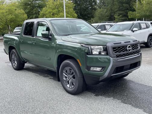 2025 Nissan Frontier SV