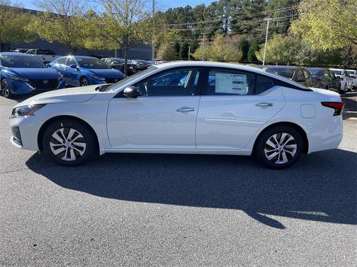 2025 Nissan Altima S FWD