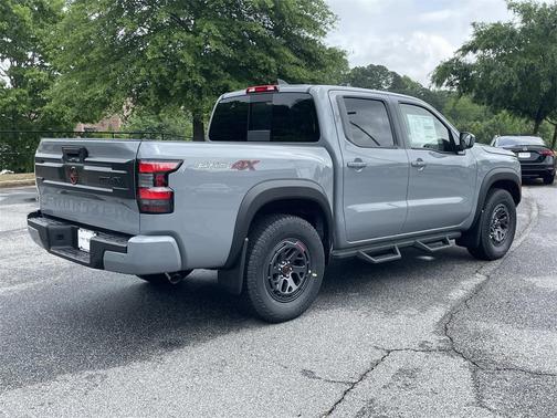 2025 Nissan Frontier PRO-4X