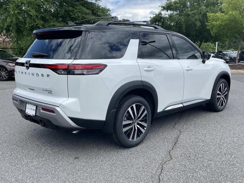 2025 Nissan Pathfinder Platinum 4WD