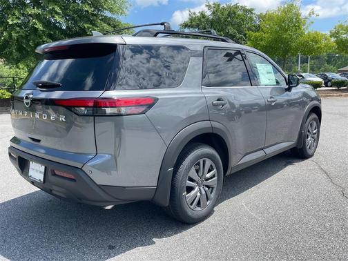 2025 Nissan Pathfinder SV FWD