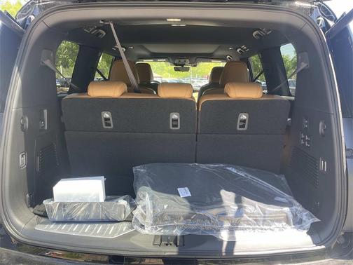 2025 Nissan Armada Platinum Reserve 4WD