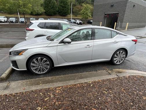 2023 Nissan Altima 2.5 SL