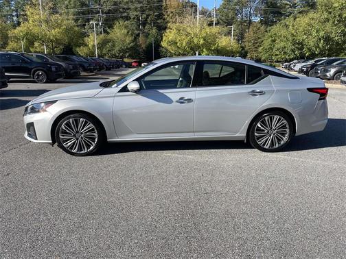 2023 Nissan Altima 2.5 SL