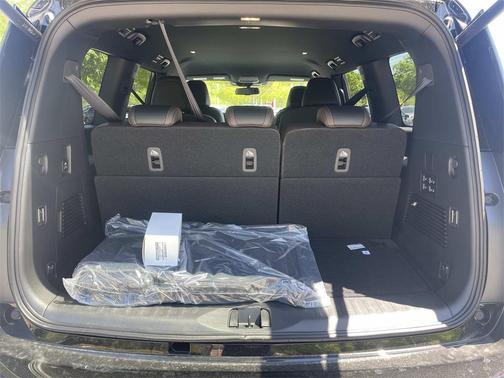2025 Nissan Armada SL 2WD
