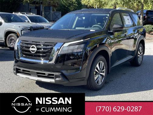 2025 Nissan Pathfinder SL FWD