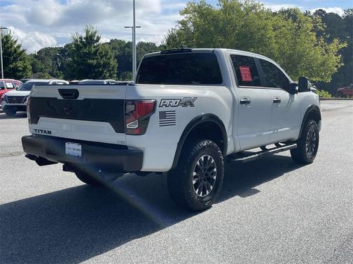 2024 Nissan Titan PRO-4X